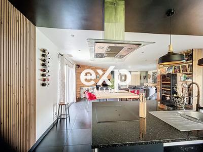 Villa - 152 m² - 6 pièces