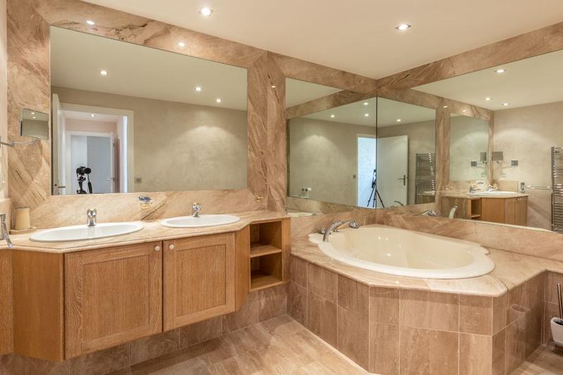 Appartement - 106 m² - 2 pièces