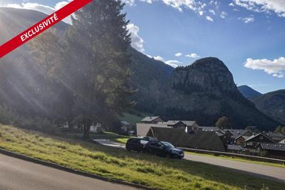 Terrain constructible - 1 570 m²