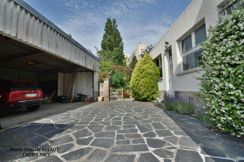 Maison bourgeoise - 240 m² - 9 pièces