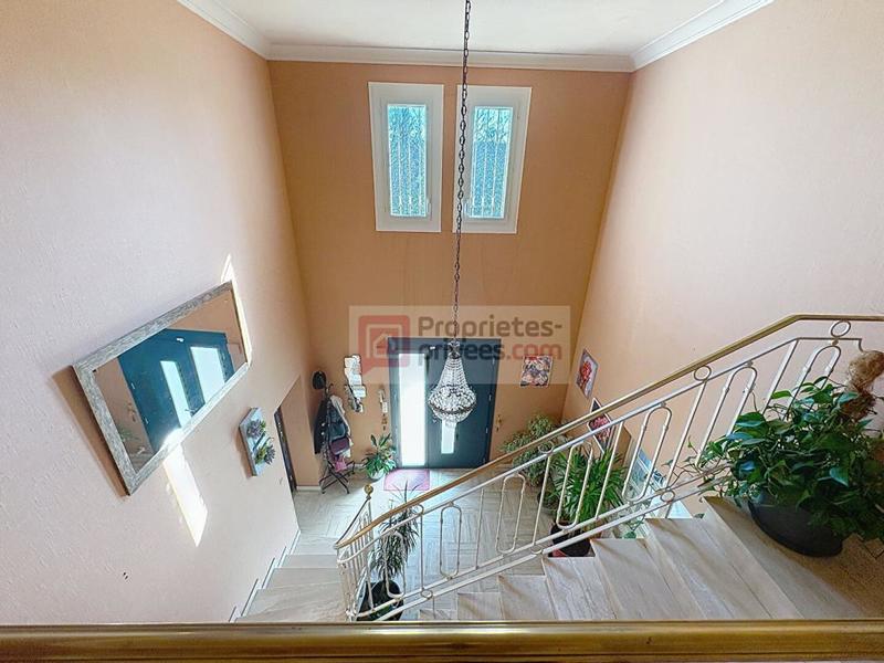 Maison - 187 m² - 7 pièces