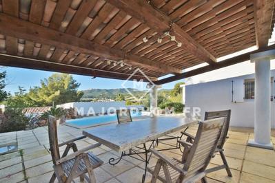 Maison - 143 m² - 5 pièces