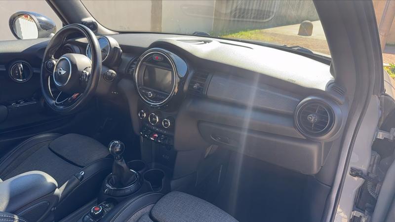 Mini Cabrio Mini Cabriolet F56 1.5 Cooper 136 Red Hot Chilli