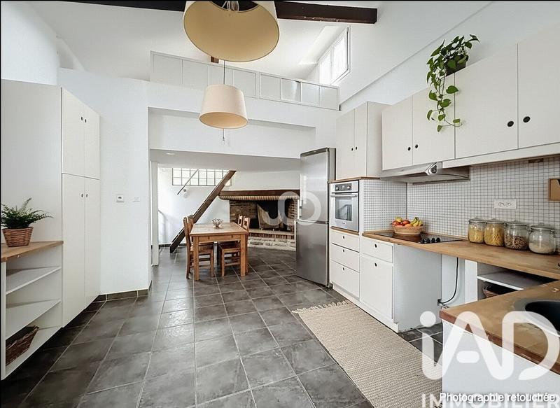 Loft - 102 m² - 3 pièces