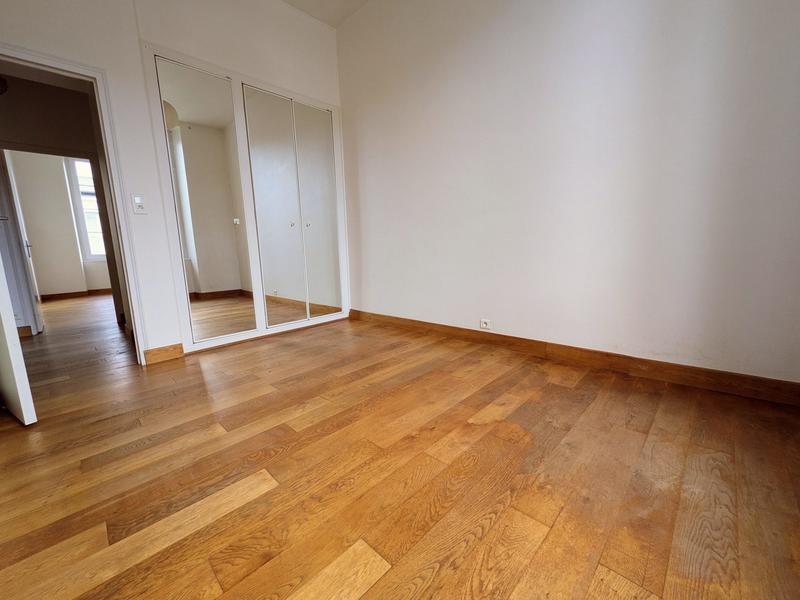 Appartement - 110 m² - 4 pièces