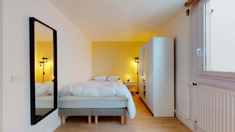 Appartement - 125 m² - 6 pièces