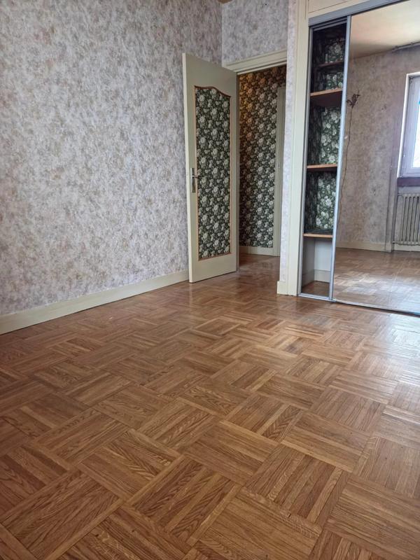 Appartement - 92 m² - 4 pièces