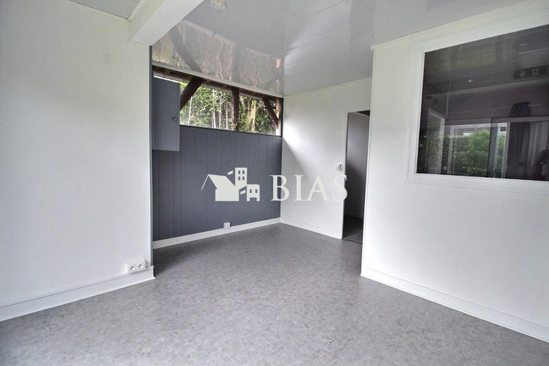 Immeuble - 79 m² - 6 pièces