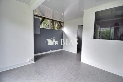 Immeuble - 79 m² - 6 pièces