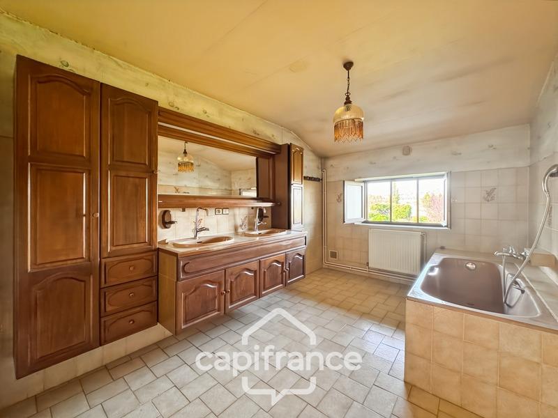 Maison - 185 m² - 6 pièces