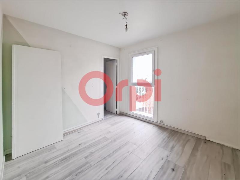 Appartement - 96 m² - 5 pièces