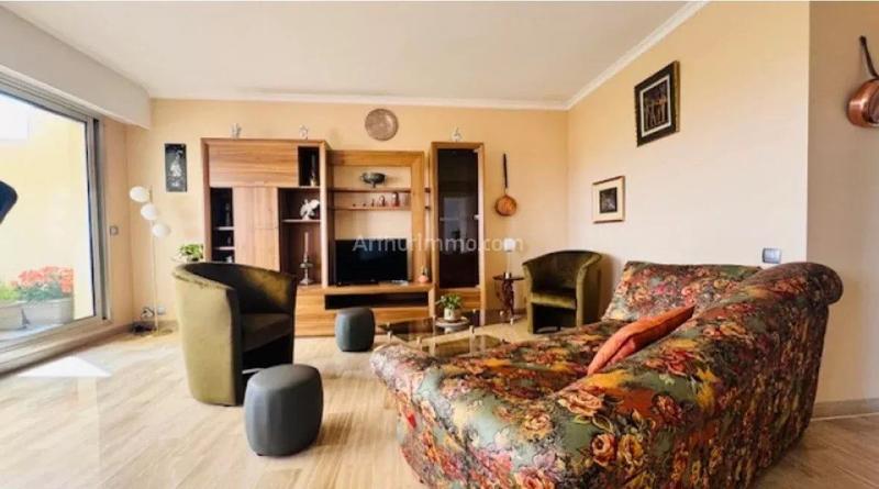 Appartement - 80 m² - 3 pièces