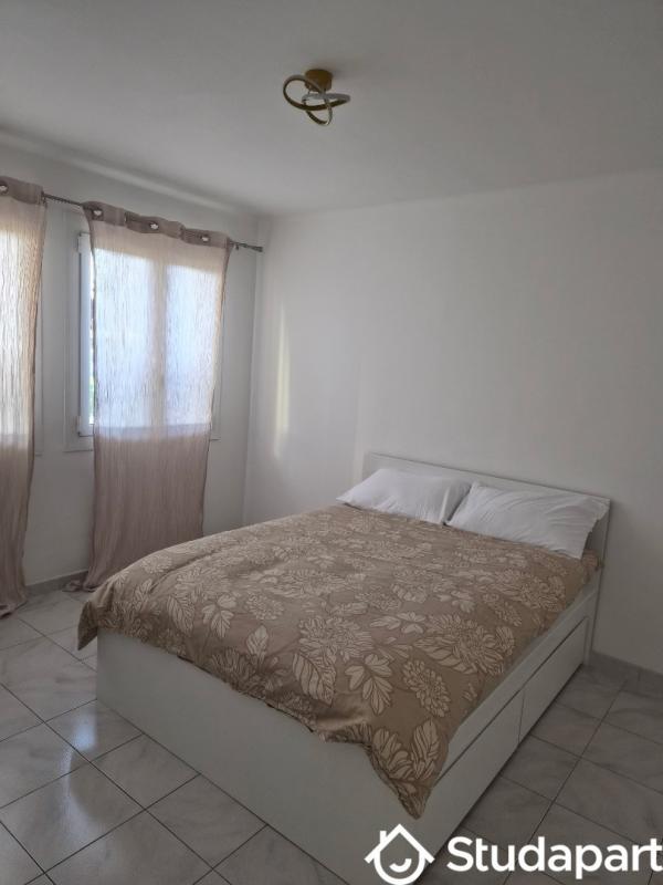 Appartement - 70 m² - 4 pièces