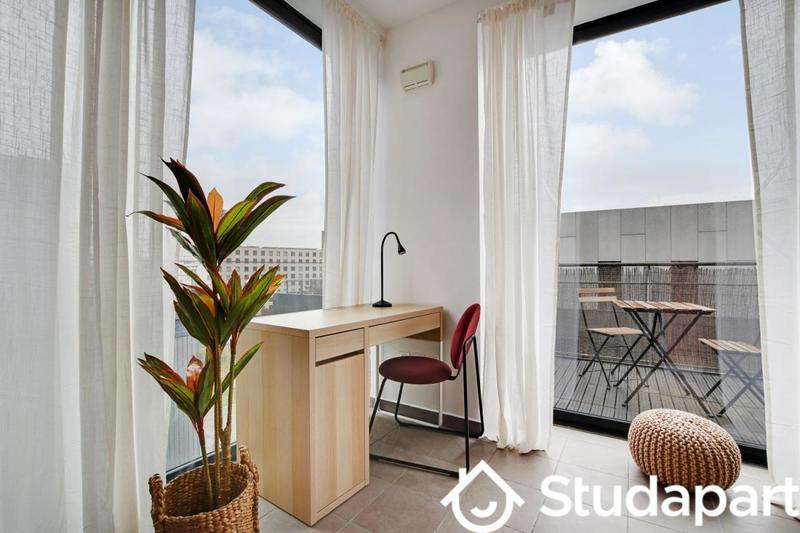 Chambre - 11 m² - 1 pièce