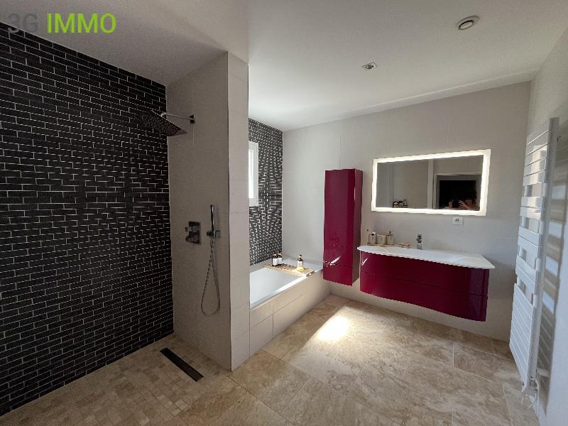 Villa - 161 m² - 5 pièces