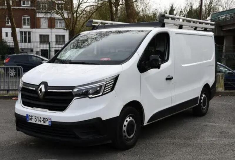 Renault Trafic 2.0 l blue dci 130 cv 2t8 L1 H1 confort Clim Bluetooth kit bois galerie 17000 ht