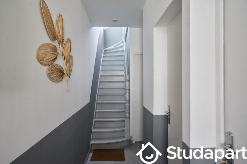 Chambre - 11 m² - 1 pièce