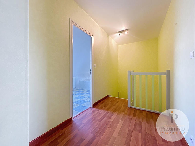 Maison - 111 m² - 5 pièces