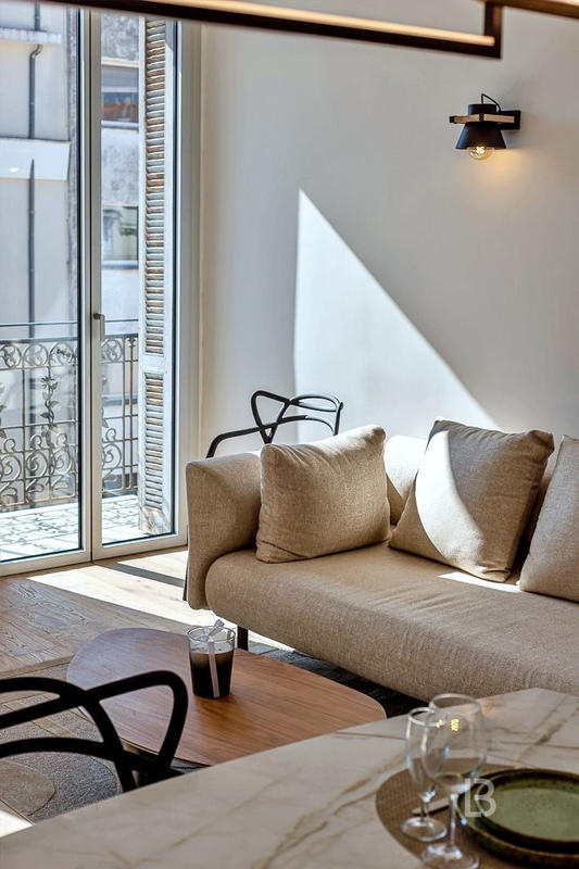 Appartement - 85 m² - 4 pièces