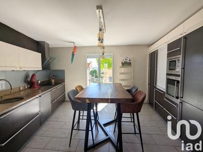 Maison - 181 m² - 5 pièces