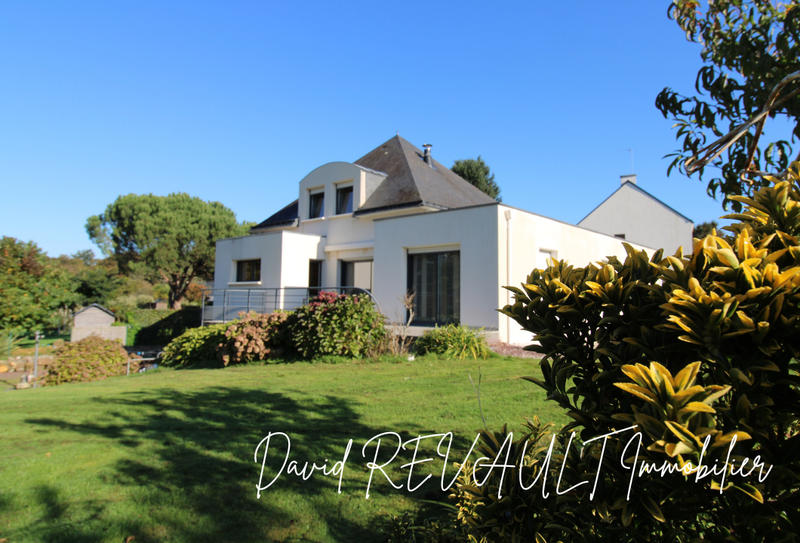 Maison - 143 m² - 6 pièces