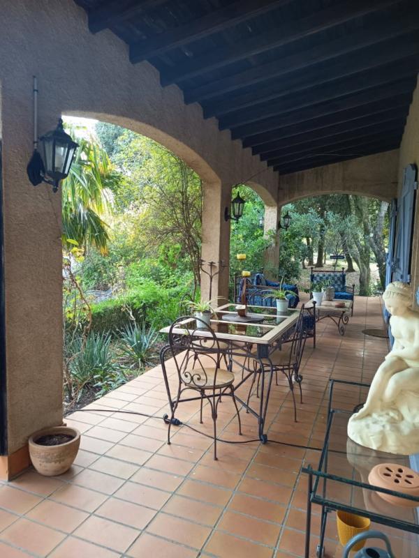 Maison - 182 m² - 10 pièces