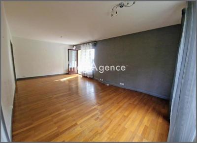 Appartement - 94 m² - 3 pièces