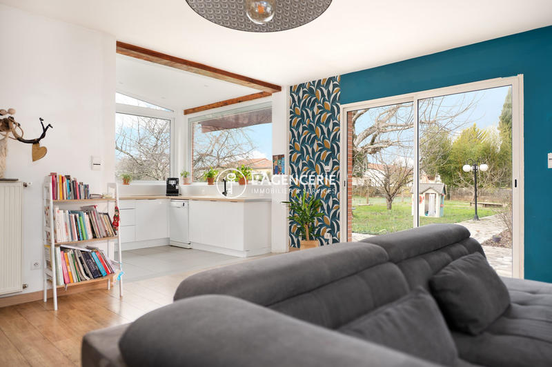 Maison - 220 m² - 7 pièces