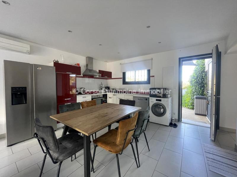 Villa - 210 m² - 6 pièces