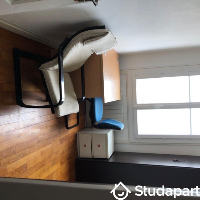 Chambre - 13 m² - 1 pièce