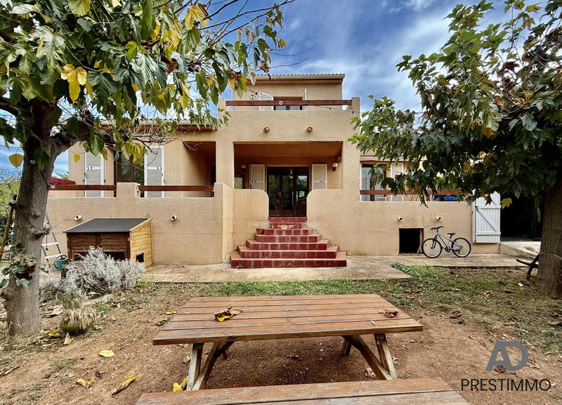 Maison - 150 m² - 5 pièces