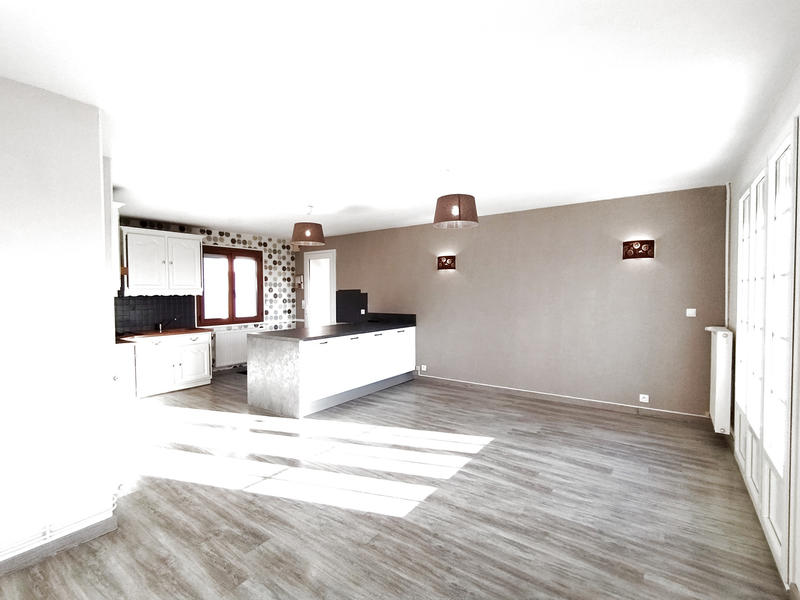 Maison - 95 m² - 5 pièces