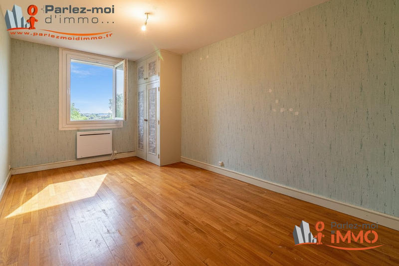 Maison - 195 m² - 7 pièces