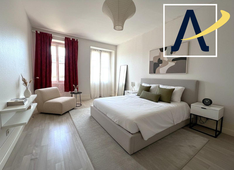 Appartement - 161 m² - 6 pièces