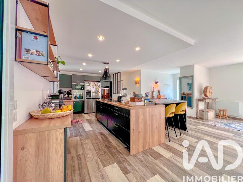 Maison - 185 m² - 5 pièces