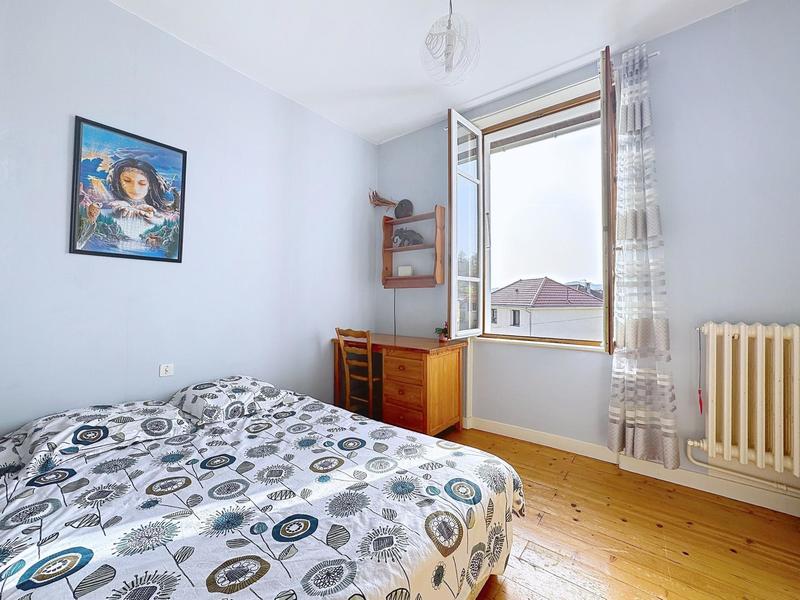 Maison - 104 m² - 7 pièces