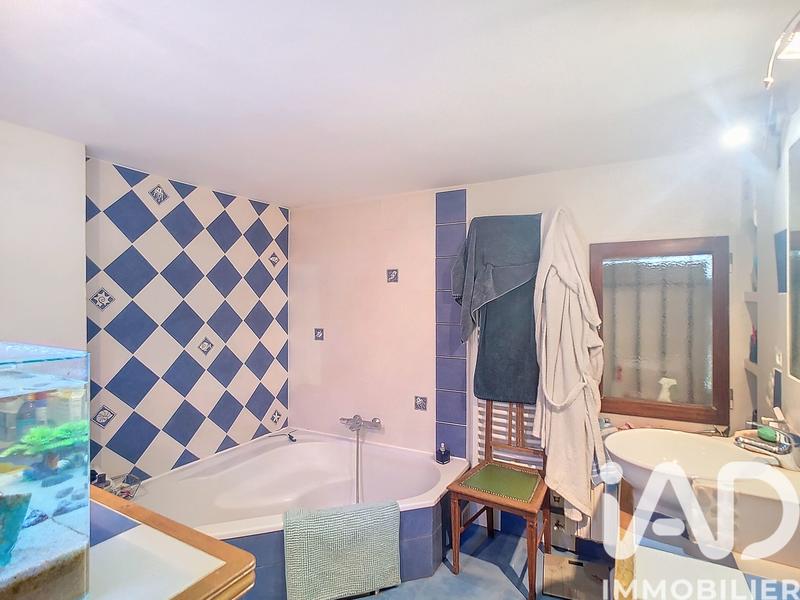 Maison de village - 105 m² - 4 pièces