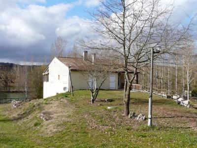 Propriété - 200 m²