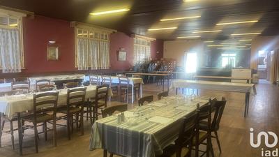 Local commercial - 256 m²