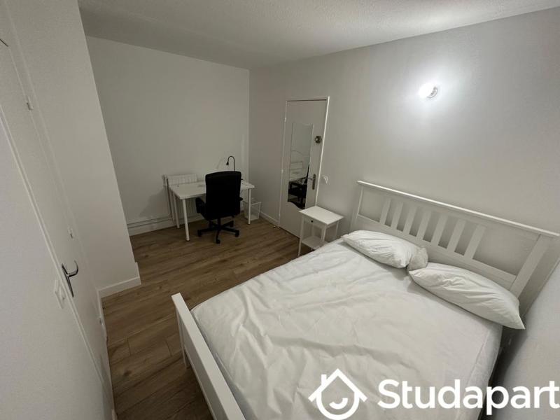 Chambre - 10 m² - 1 pièce