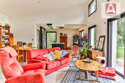 Maison - 160 m² - 5 pièces