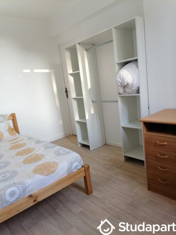Chambre - 10 m² - 1 pièce