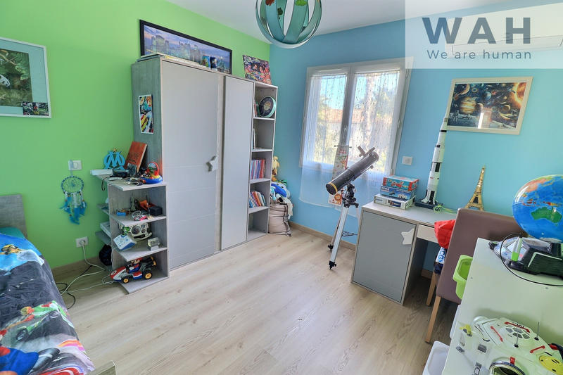 Maison - 98 m² - 4 pièces