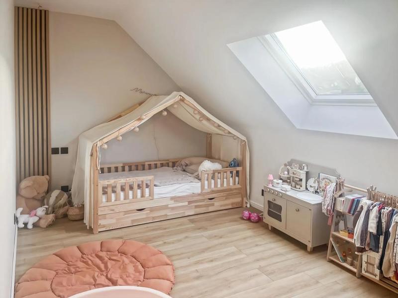 Propriété - 221 m² - 8 pièces