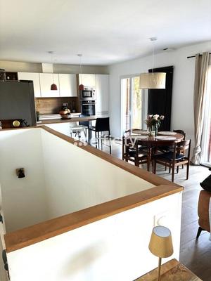 Pavillon - 155 m² - 6 pièces