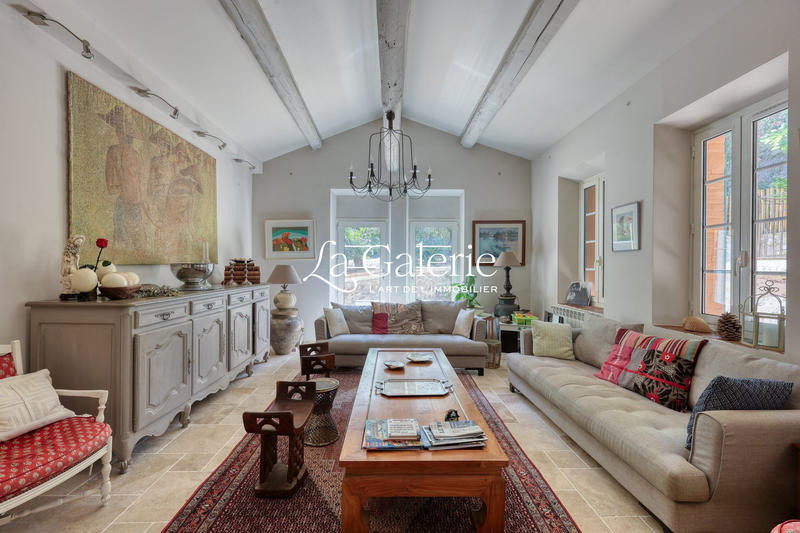 Maison ancienne - 250 m² - 9 pièces