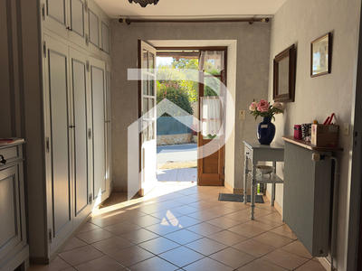 Maison - 152 m² - 8 pièces