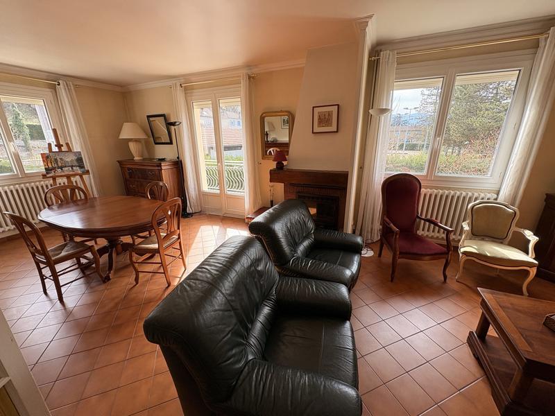 Maison - 162 m² - 6 pièces