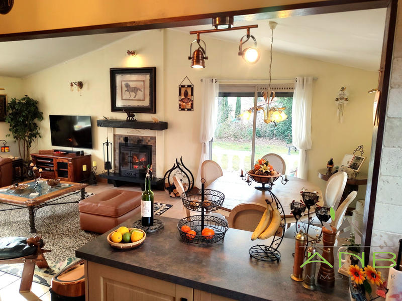 Maison - 96 m² - 4 pièces