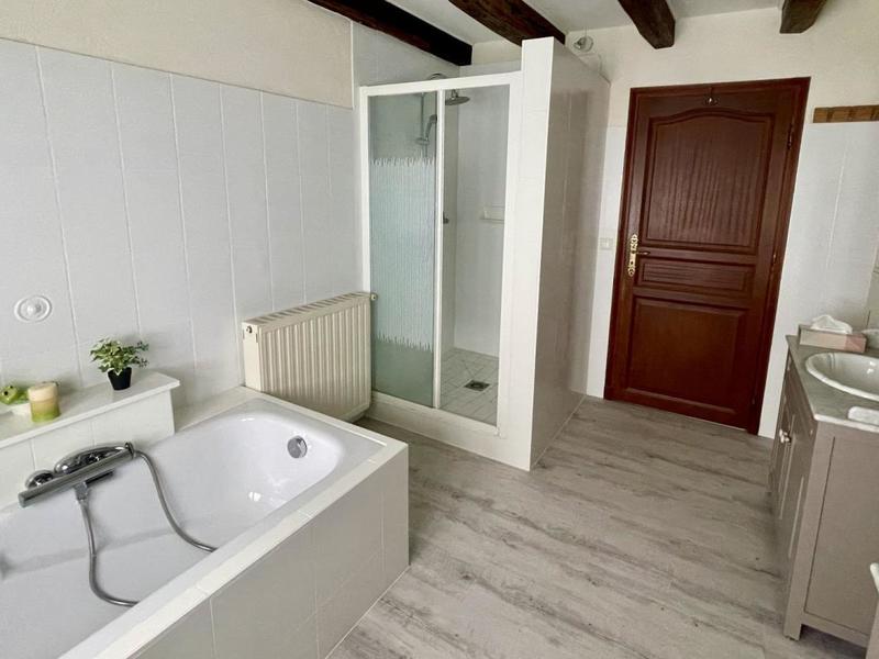 Maison en pierre - 187 m² - 5 pièces